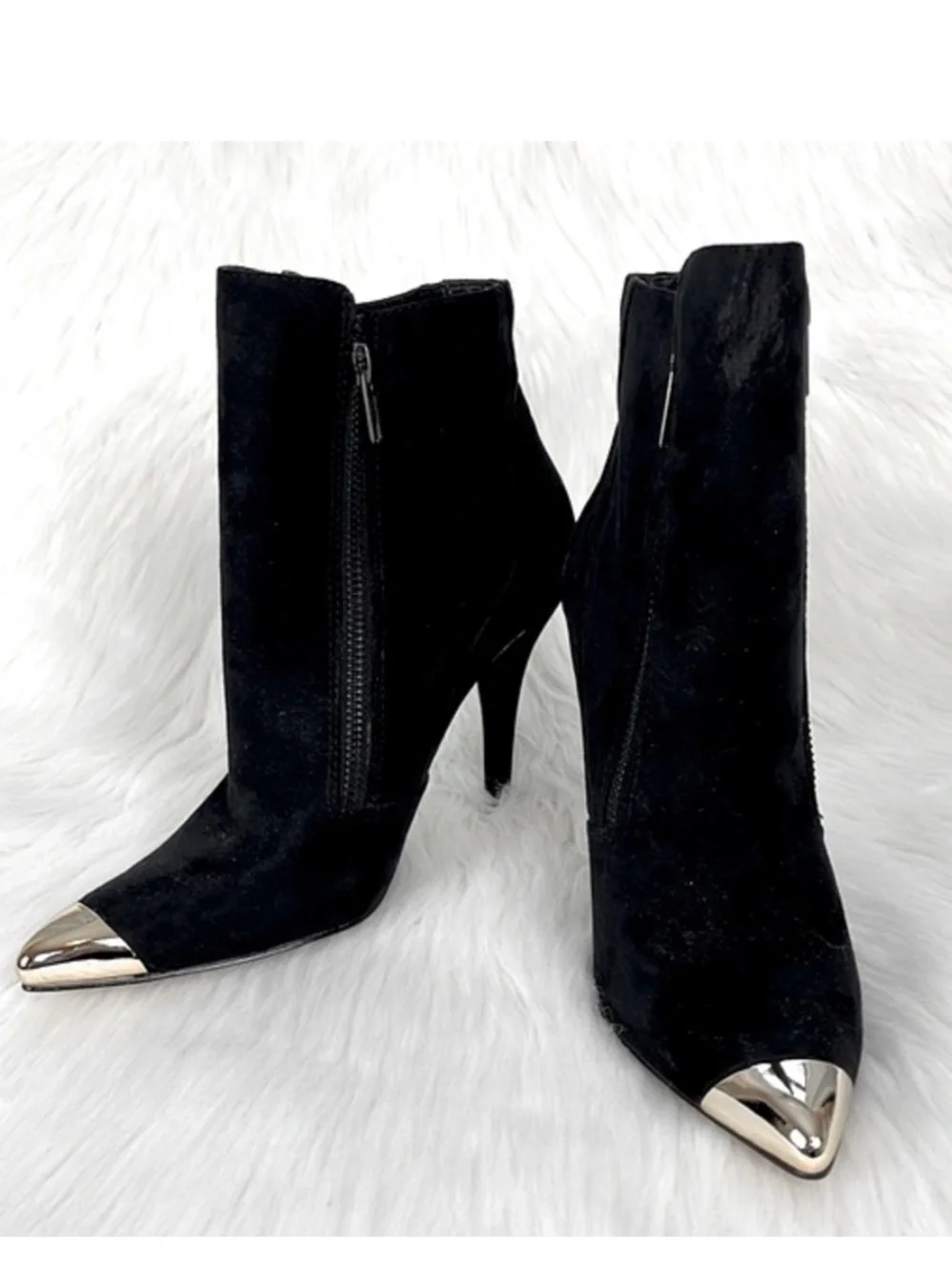 MIA BLACK GOLD TOE BOOTIES
